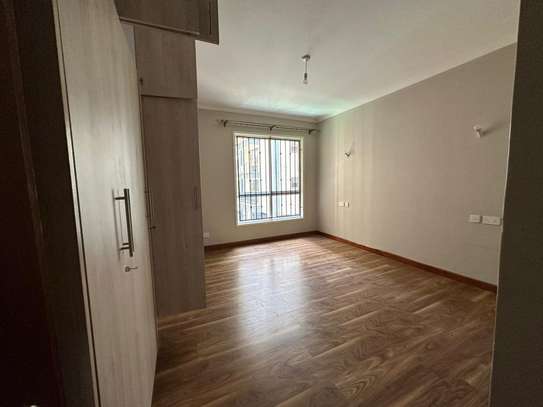 Serviced 3 Bed Apartment with En Suite in Riverside image 22