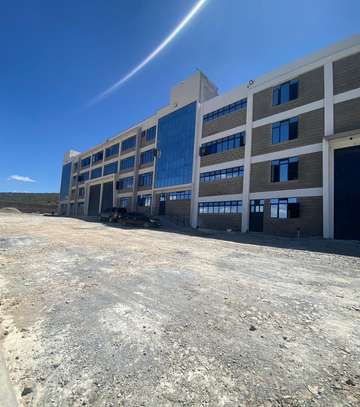 10,000 ft² Warehouse with Parking in Athi River image 1