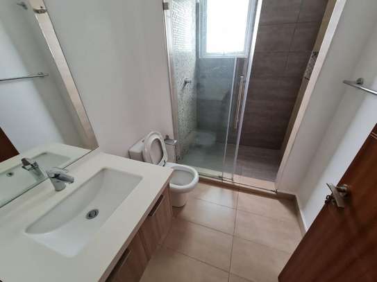 4 Bed Apartment with En Suite in Lavington image 3