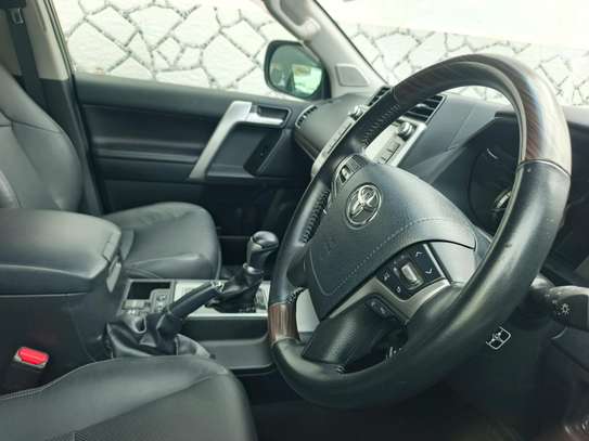 Toyota landcruiser Prado diesel image 11