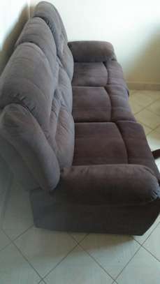 reclined sofa 5 seater image 1