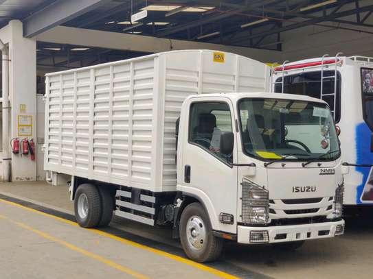 New Isuzu Nmr at 95% Financing image 2