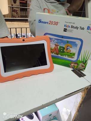 Kids tablet with cover image 1