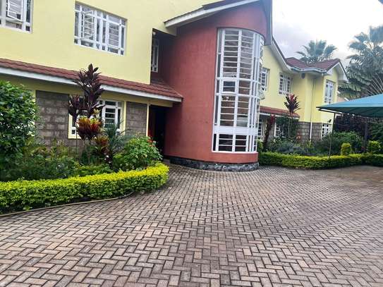 Serviced 2 Bed Apartment with En Suite in Runda image 1