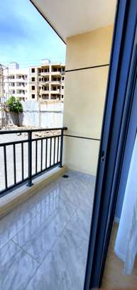 2 Bed Apartment with En Suite in Naivasha Road image 24