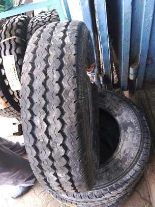 195r14C BOTO TYRES. CONFIDENCE IN EVERY MILE image 5
