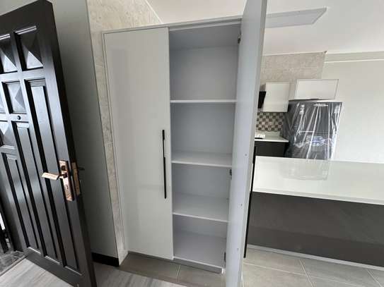 2 Bed Apartment with En Suite at Riverside image 8