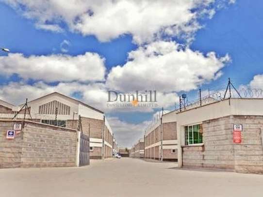 5500 ft² warehouse for rent in Mombasa Road image 8