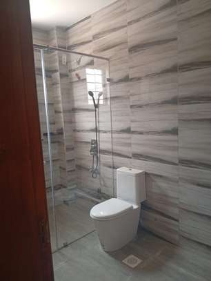 5 Bed House with En Suite in Garden Estate image 12