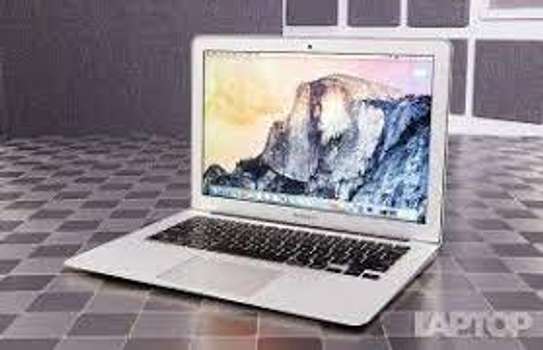 MacBook Air (13-inch, Early 2015) image 2