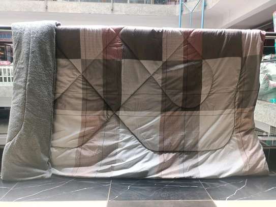 7 piece cotton/woolen duvet sets  with matching curtains. image 9