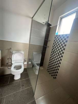 3 Bed Apartment with En Suite at Riverside image 29