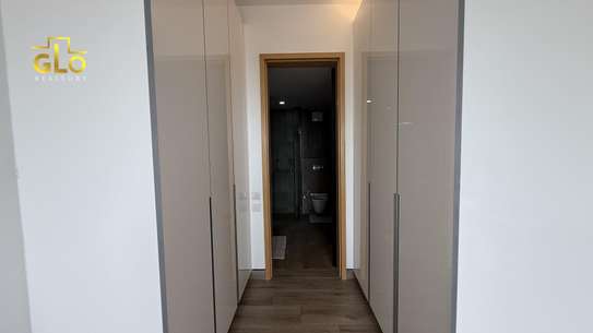 Serviced 2 Bed Apartment with En Suite in Kilimani image 4