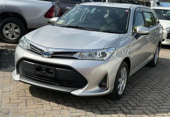 TOYOTA FIELDER image 1