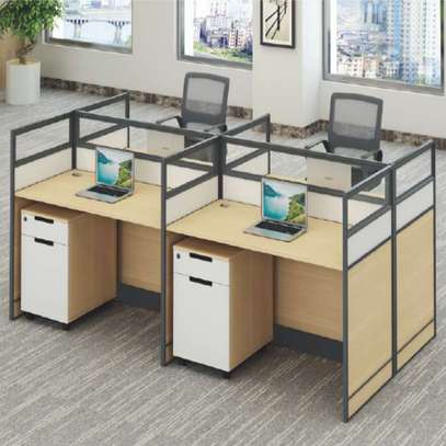 4-Way Modular Workstation image 4