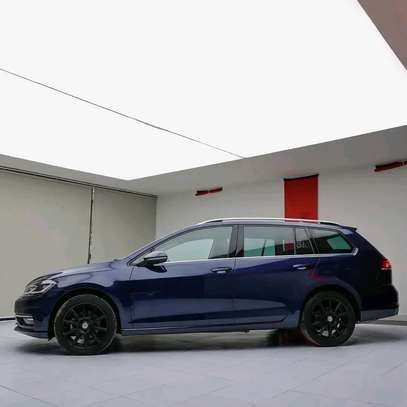 Volkswagen Golf variant image 2