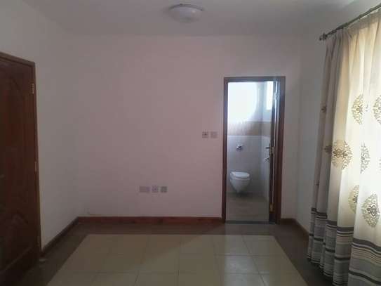 4 Bed Townhouse with En Suite at Mombasa Road image 19