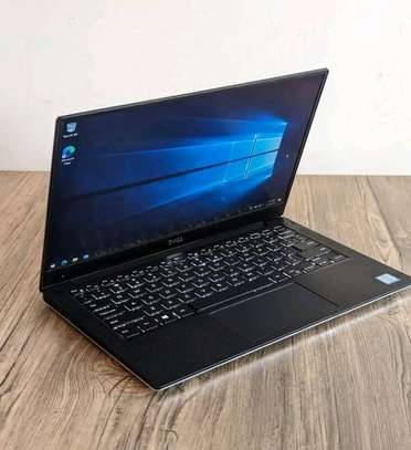 DELL XPS 13 CORE I7 8GB RAM 256GB SSD TOUCH image 1