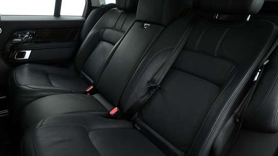 Land Rover Range Rover Autobiography image 6