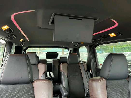 Toyota Aphard 2017 White leather seats image 8