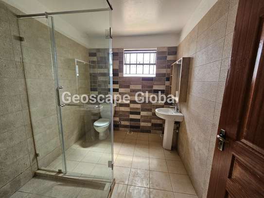 4 Bed House with En Suite in Thigiri image 16