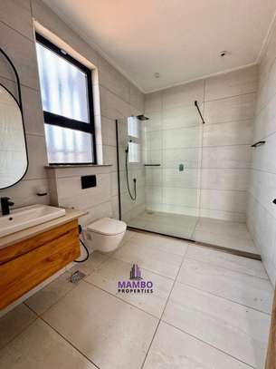 4 Bed Villa with En Suite at Off Loresho Ridge image 1