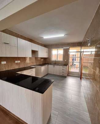 4 Bed House with En Suite in Syokimau image 3