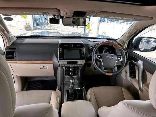 Toyota Land Cruiser Prado TZG image 7