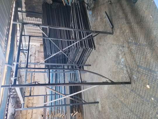 Buy and hire scaffolding image 3