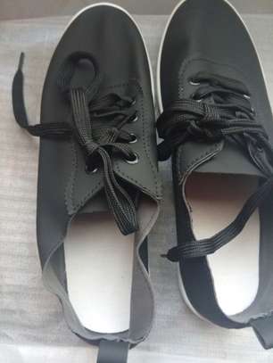 Black ladies canvas shoes image 2