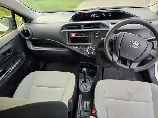 Toyota Aqua White 2018 hybrid image 3