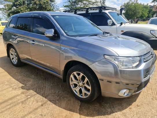 MITSUBISH OUTLANDER PHEV 2014MODEL image 7