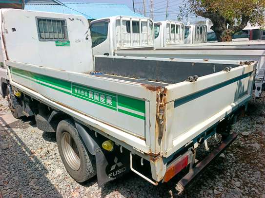 Mitsubishi  canter image 6