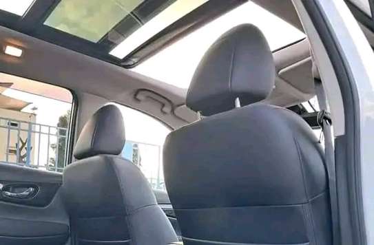 Nissan X -trail sunroof image 5