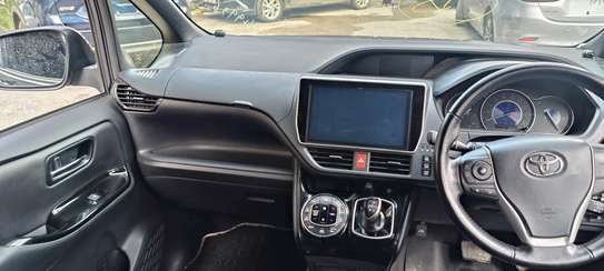 Toyota Noah WxB hybrid 2018 image 8