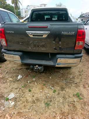 Toyota Hilux incible image 22