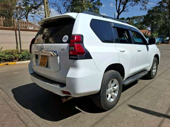 LAND CRUISER PRADO TX PETROL 2011 MODEL WITH 2018 FACELIFT image 3