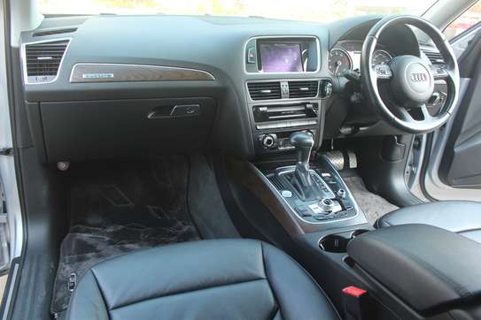 Audi Q5 TFSi Quattro Leather 2016 65,000 Kms image 4
