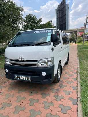 Toyota hiace 7l image 5
