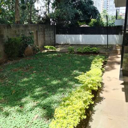 5 Bed Townhouse with En Suite at Riverside image 5