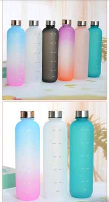 *1 litre multicolored motivation water bottle image 1