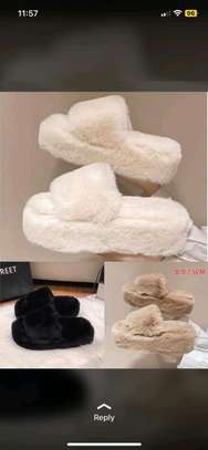 Ladies Fluffy sandals sizes 37-40 image 1