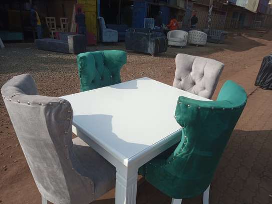 Dining table 4 seatre image 3