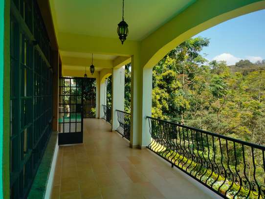 5 Bed Townhouse with Gym in Kitisuru image 15