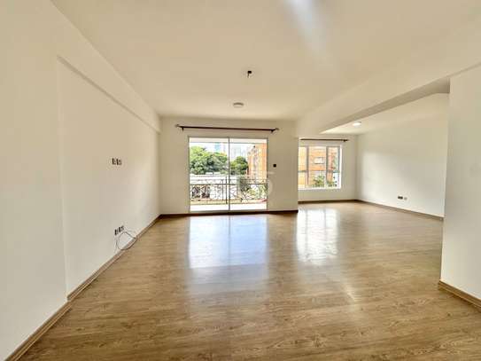 4 Bed Apartment with En Suite in Parklands image 11