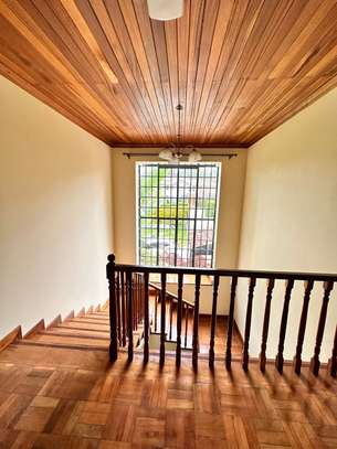 4 Bed Villa with En Suite in Karen image 8