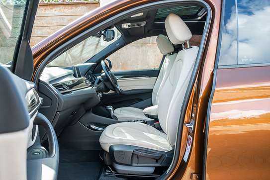 2016 BMW X1 image 8