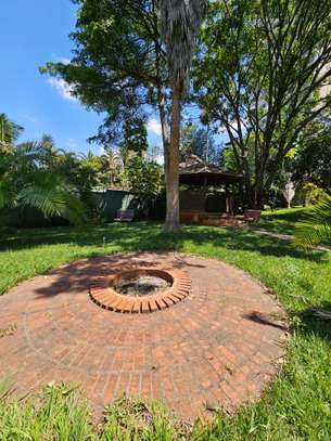 5 Bed House with En Suite in Kileleshwa image 4