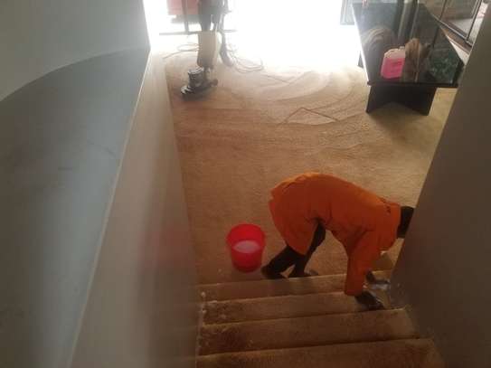 SOFA SET & CARPET CLEANING SERVICES IN UTAWALA. image 3