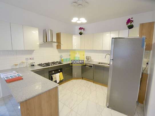 2 Bed Apartment with En Suite at Argwings Kodhek Road image 7